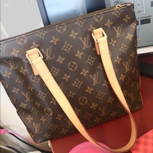 ✨ LOUIS VUITTON CABAS PIANO✨